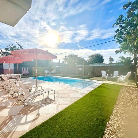 Luxury Villa 3 Blocks From The Beach With A Pool, Fire Pit And Outdoor Oasis Cape Canaveral Zewnętrze zdjęcie